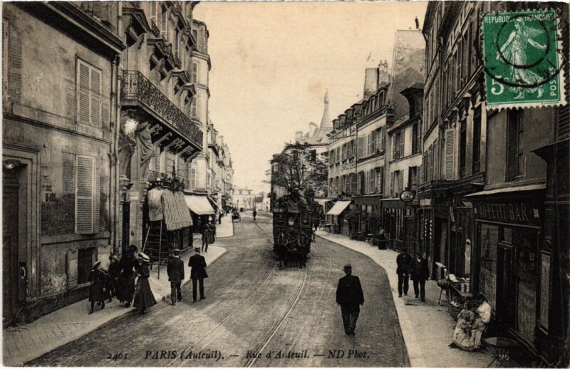 Carte postale ancienne Auteuil - Rue d'Auteuil à Paris 16e