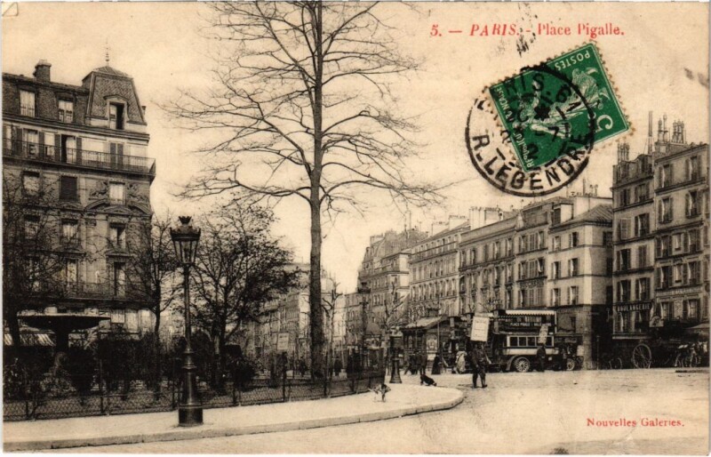 Carte postale ancienne Place Pigalle à Paris 9e