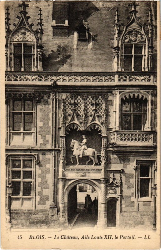 Carte postale ancienne Blois Le Chateau, Aile Louis Xii France à Blois