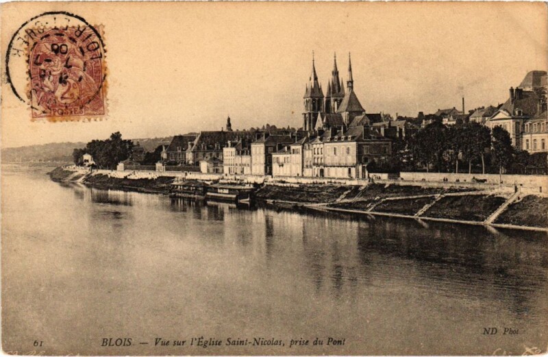 Carte postale ancienne Blois Vue sur l'Eglise St.Nicolas France à Blois