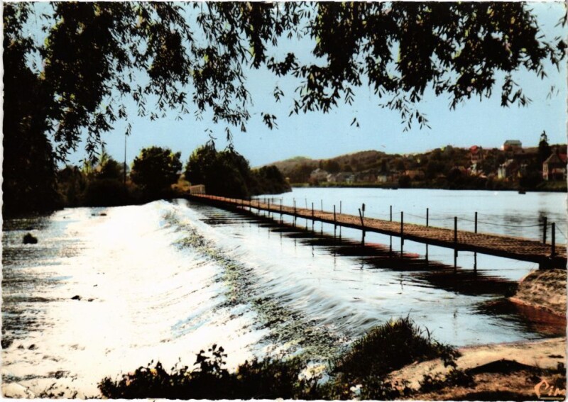 Carte postale ancienne St.Aignan sur Cher Barrage sur le Cher France