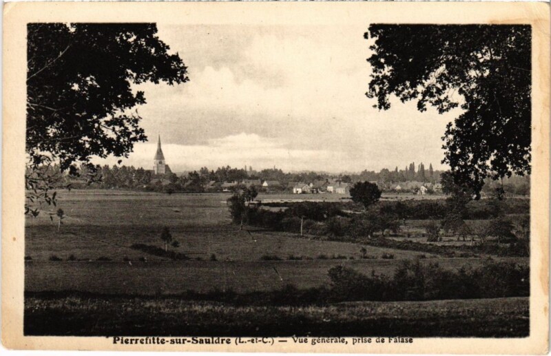 Carte postale ancienne Pierrefitte-sur-Sauldre Vue Generale, prise de Falase France à Pierrefitte-sur-Sauldre