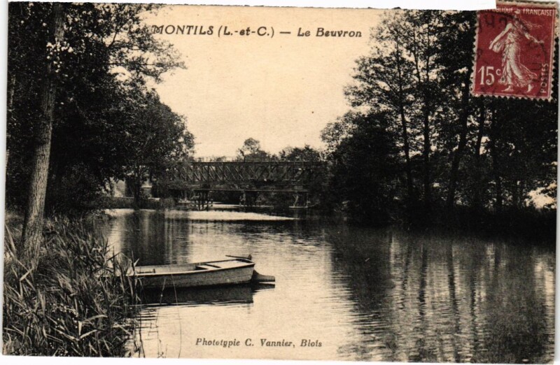Carte postale ancienne Montils Le Beuvron France