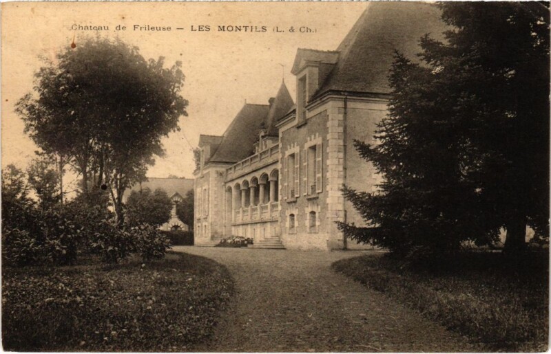 Carte postale ancienne Les Montils Chateau de Frileuse France aux Montils