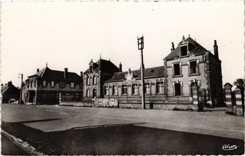 Carte postale ancienne Droue L'Ecole des Filles France