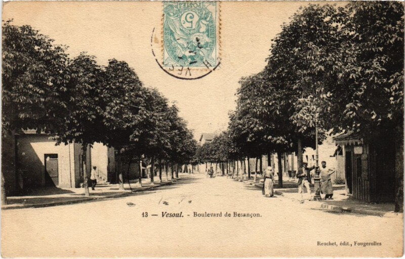 Carte postale ancienne Vesoul Boulevard de Besancon à Vesoul