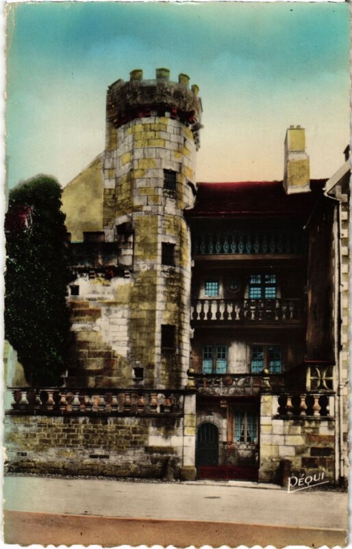 Carte postale ancienne Luxeuil-les-Bains Maison et Tour de Bailly à Luxeuil-les-Bains