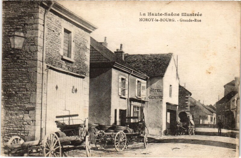 Carte postale ancienne Noroy-le-Bourg Grande Rue à Noroy-le-Bourg