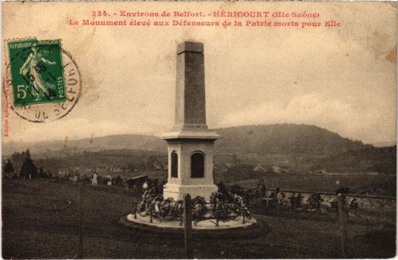 Carte postale ancienne Hericourt Le Monument des Defenseurs