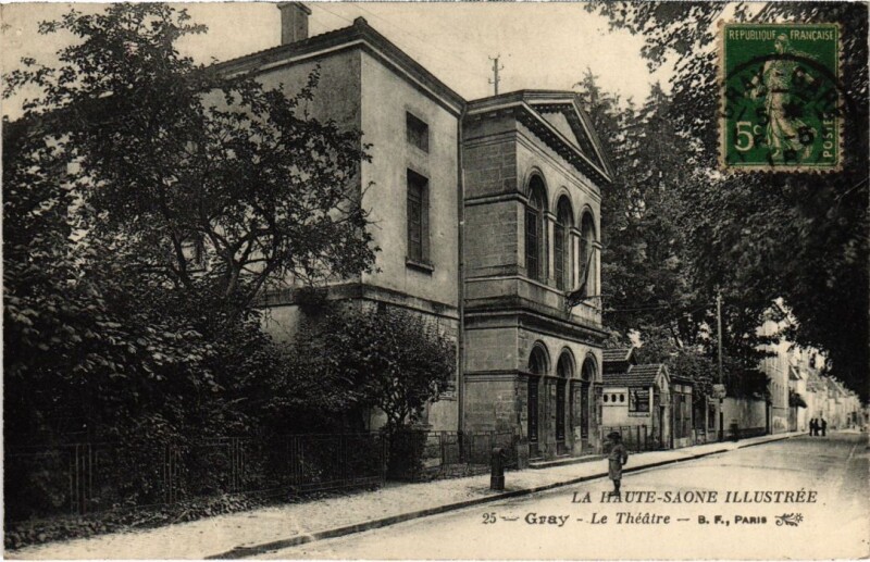 Carte postale ancienne Gray Le Theatre
