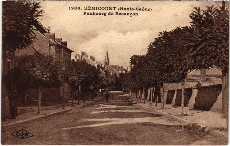Carte postale ancienne Hericourt Faubourg de Besancon