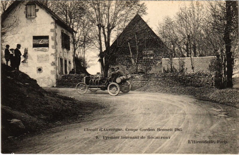 Carte postale ancienne Automobile Rocheport premier tournant