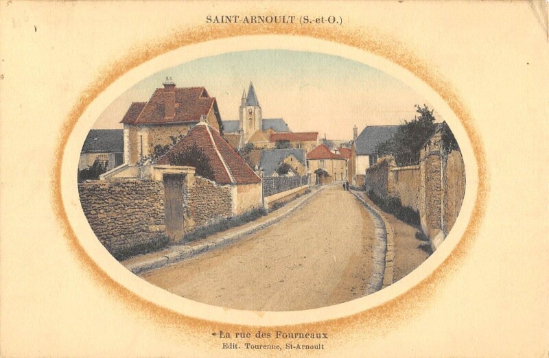 Carte postale ancienne Saint Arnoult - Rue Des Fourneaux