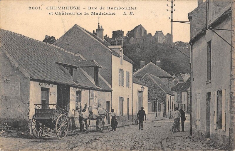 Carte postale ancienne Chevreuse / Rue De Rambouillet / Marechal Ferrant à Chevreuse