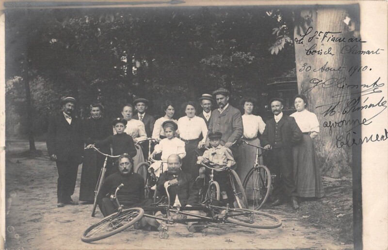 Carte postale ancienne Clamart / Carte Photo / Souvenir De Saint Fiacre / Bois De Clamart à Clamart