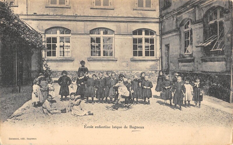 Carte postale ancienne Bagneux - Ecole Enfantine De Bagneux - cpa rare à Bagneux