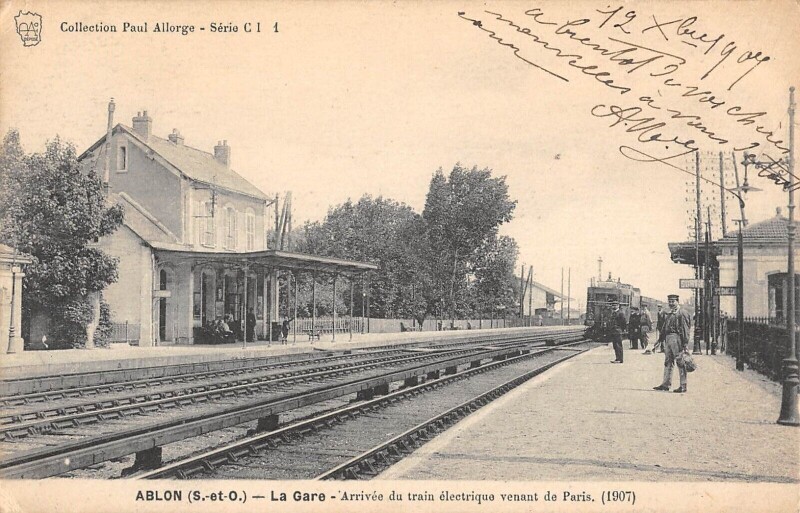 Carte postale ancienne Ablon - La Gare - Arrivee D'Un Train Electrique Venant De Paris