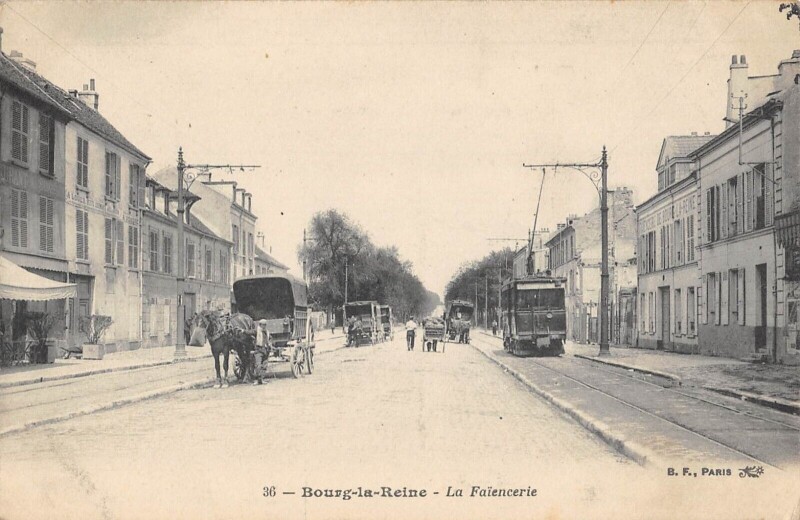 Carte postale ancienne Bourg La Reine / La Faiencerie / Tramway / Attelage à Bourg-la-Reine