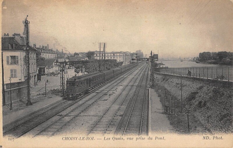 Carte postale ancienne Choisy Le Roi - Les Quais - Vue Prise Du Pont - Train - Locomotive à Choisy-le-Roi