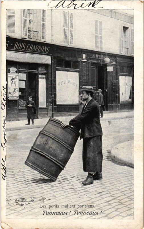 Carte postale ancienne Tonneaux ! Tonneaux !