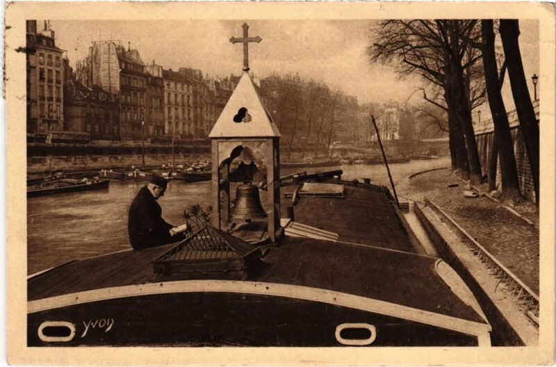 Carte postale ancienne Paris 5e Chapelle des Mariniers Pont Saint-Michel à Paris 5e