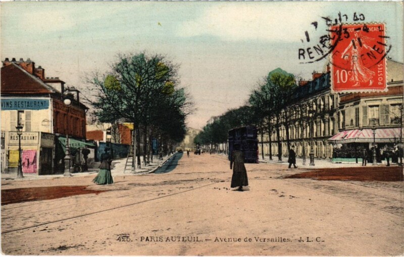 Carte postale ancienne Auteuil - Avenue de Versailles à Paris 16e
