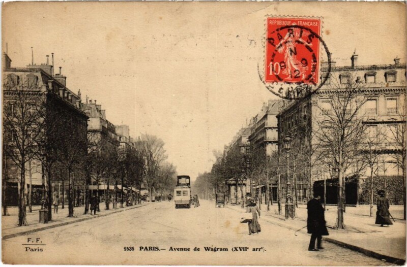 Carte postale ancienne Avenue de Wagram à Paris 8e
