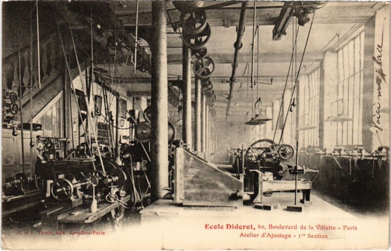Carte postale ancienne Ecole Diderot - 60, Boulevard de la Villette - Atelier d'Ajustage à Paris 19e