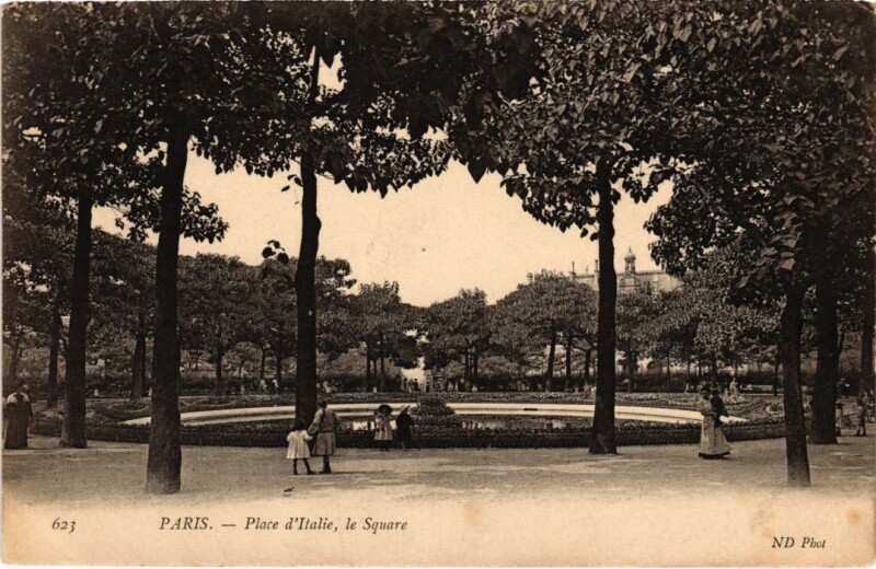Carte postale ancienne Paris 13e Place d'Italie le Square Nd Phot à Paris 13e