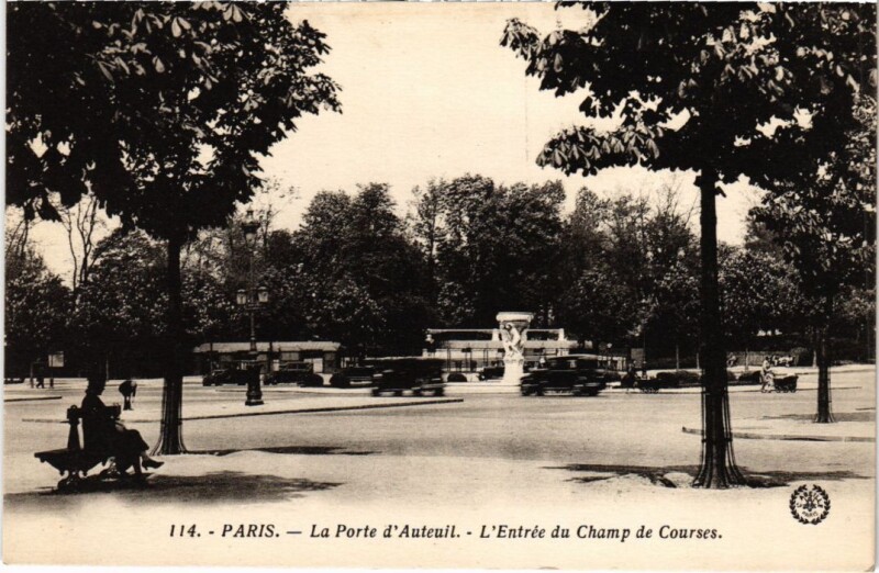 Carte postale ancienne La Porte d'Auteuil - L'Entrée du Champ de Courses à Paris 16e