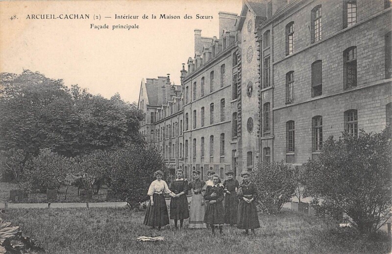 Carte postale ancienne Arcueil Cachan - Interieur De La Maison Des Soeurs à Arcueil