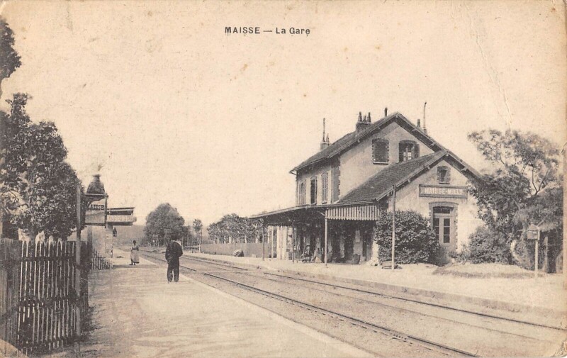 Carte postale ancienne Maisse - La Gare à Maisse