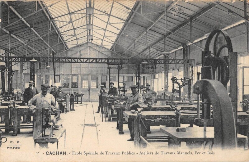 Carte postale ancienne Cachan - Ecole Speciale De Travaux Publics - Ateliers De Travaux Manuels à Cachan