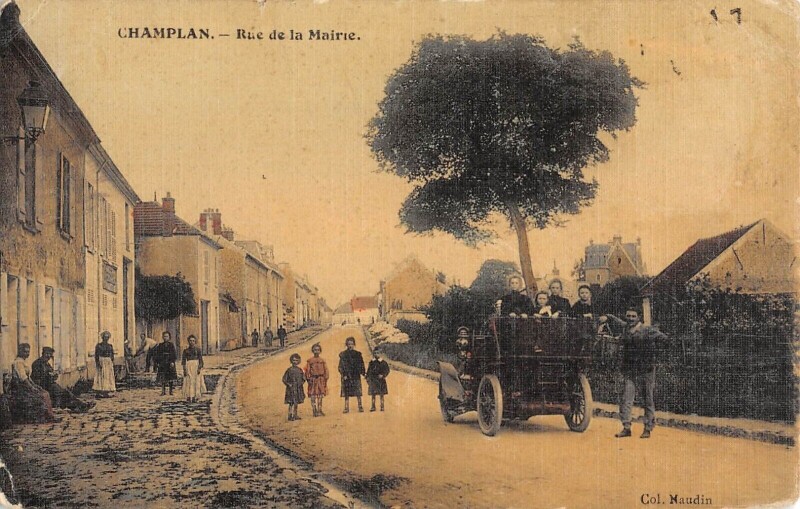 Carte postale ancienne Champlan - Rue De La Mairie - cpa toilée - automobile à Champlan