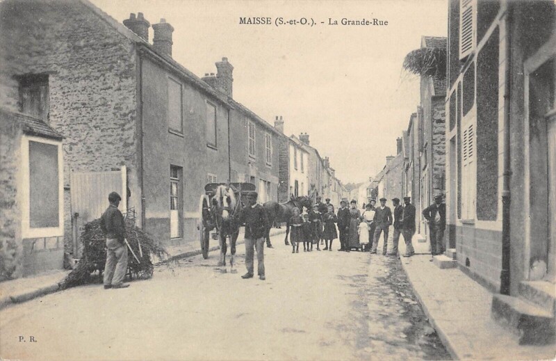 Carte postale ancienne Maisse - La Grande Rue à Maisse