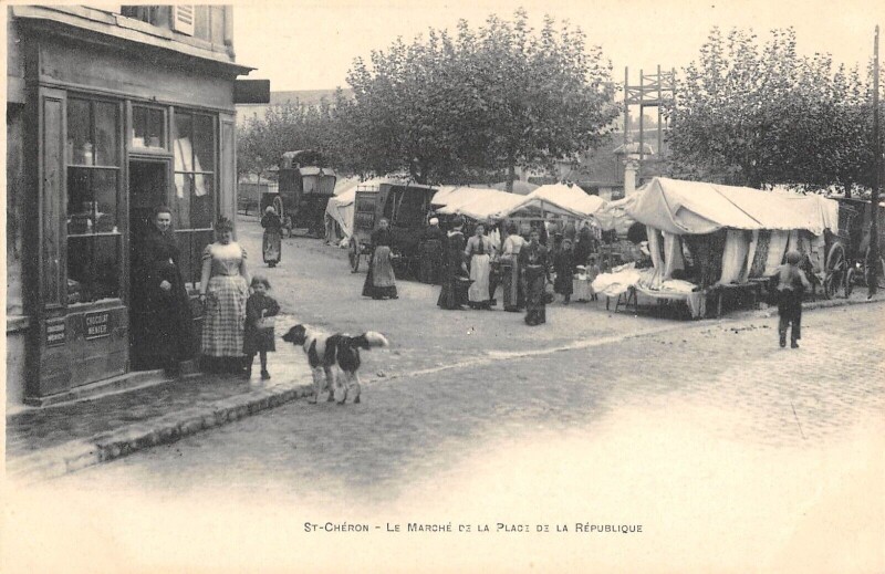 Carte postale ancienne Saint Cheron - Le Marche De La Place Republique