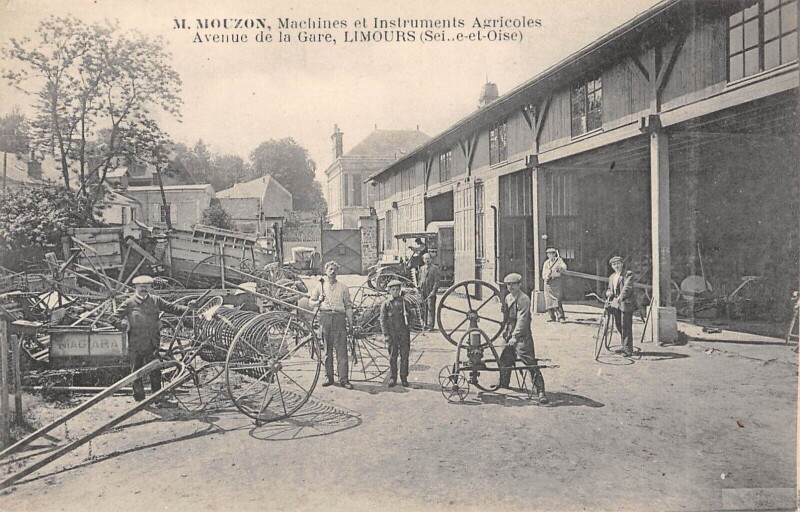 Carte postale ancienne Limours - Machines Et Instruments Agricoles - Avenue De La Gare M.mouzon à Limours
