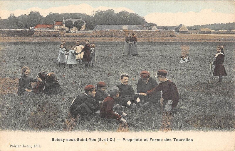 Carte postale ancienne Boissy Sous Saint Yon - Propriete Et Ferme Des Tourelles - Enfants à Boissy-sous-Saint-Yon