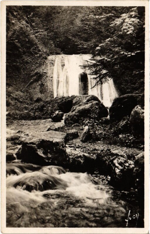 Carte postale ancienne Env du Mont-Dore Cascade de la Verniere France à Mont-Dore
