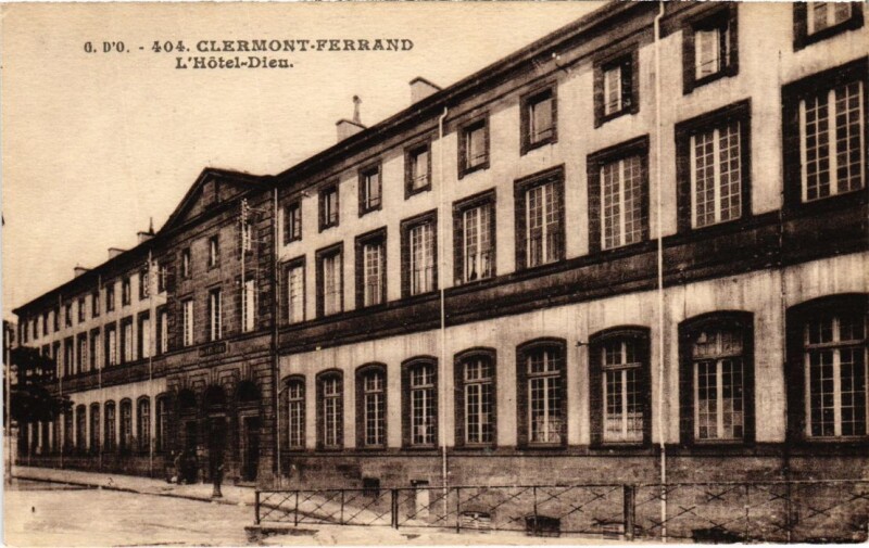 Carte postale ancienne Clermont-Ferrand L'Hotel Dieu France à Clermont-Ferrand