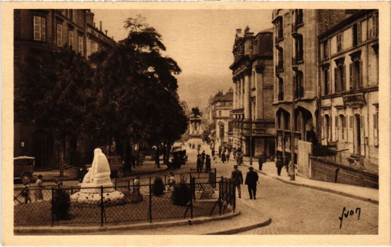 Carte postale ancienne Clermont-Ferrand Le boulevard Desaix France à Clermont-Ferrand