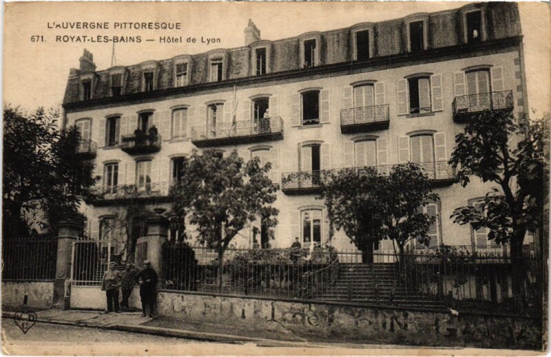 Carte postale ancienne Royat les Bains Hotel de Lyon France à Royat