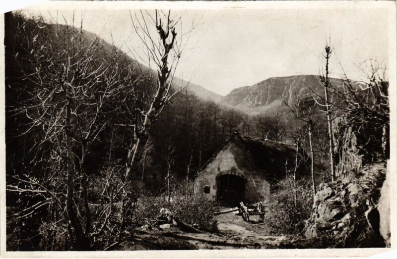 Carte postale ancienne Env d' Ardes-sur-Couze Un coin de la Vallee France à Ardes