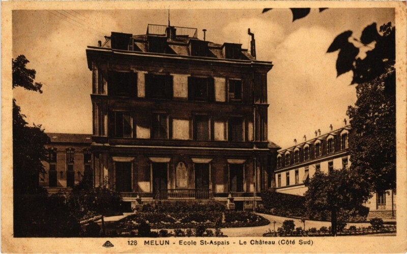 Carte postale ancienne Melun Ecole St.Aspais, Le Chateau France à Melun