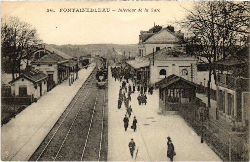 Carte postale ancienne Fontainebleau Interieur de la Gare France à Fontainebleau