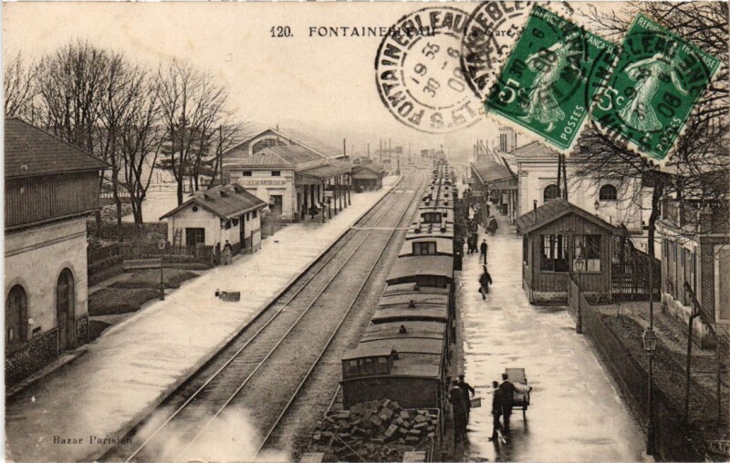 Carte postale ancienne Fontainebleau La Gare France à Fontainebleau