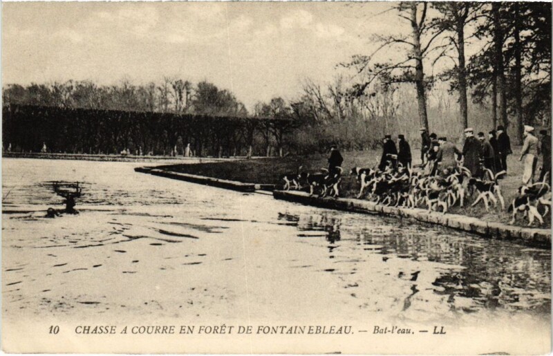 Carte postale ancienne Fontainebleau Bat-l'eau France à Fontainebleau