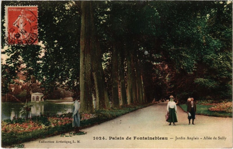 Carte postale ancienne Fontainebleau Jarin Anglais-Allee de Sully France à Fontainebleau