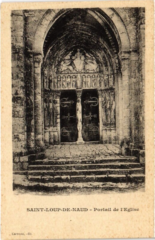 Carte postale ancienne Saint Loup de Naud Portail de l'Eglise France à Saint-Loup-de-Naud