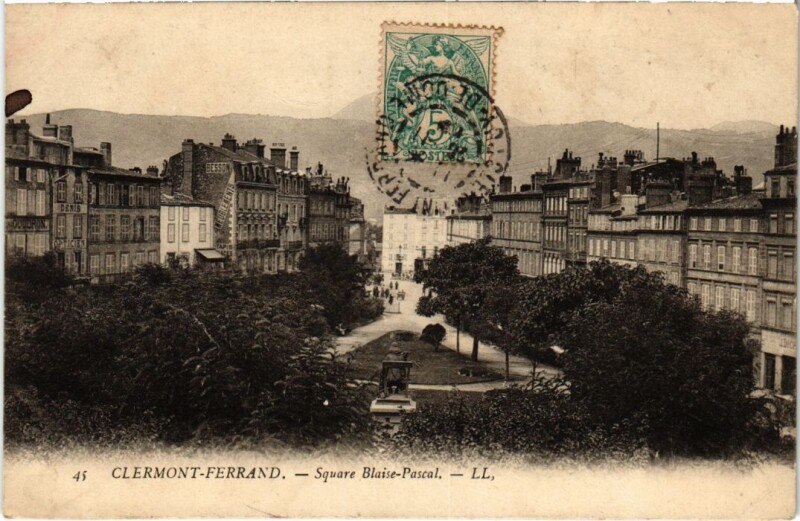 Carte postale ancienne Clermont-Ferrand Square Blaise Pascal France à Clermont-Ferrand